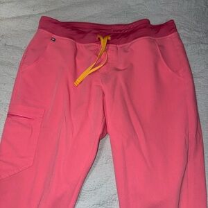 Figs Zamora jogger scrub pants- PETITE